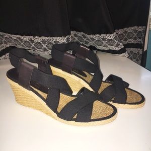 Andrè Assous strappy black wedge